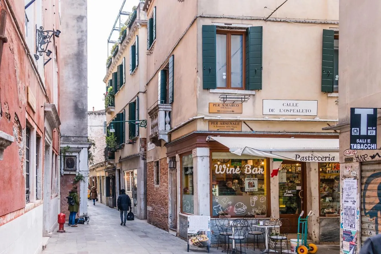 Apartamento Doge'S Pantheon & St.Mark School In Hidden Veneza
