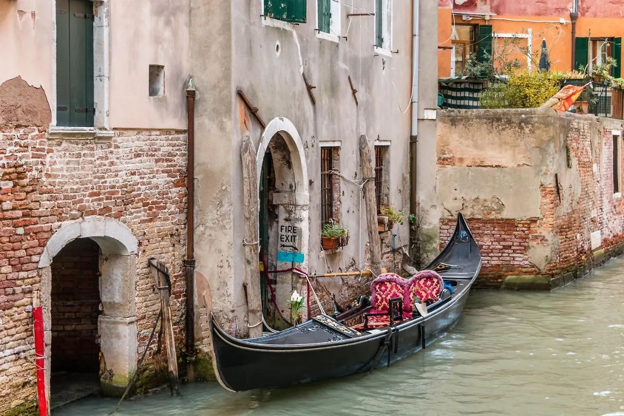 Doge'S Pantheon & St.Mark School In Hidden Veneza Apartamento