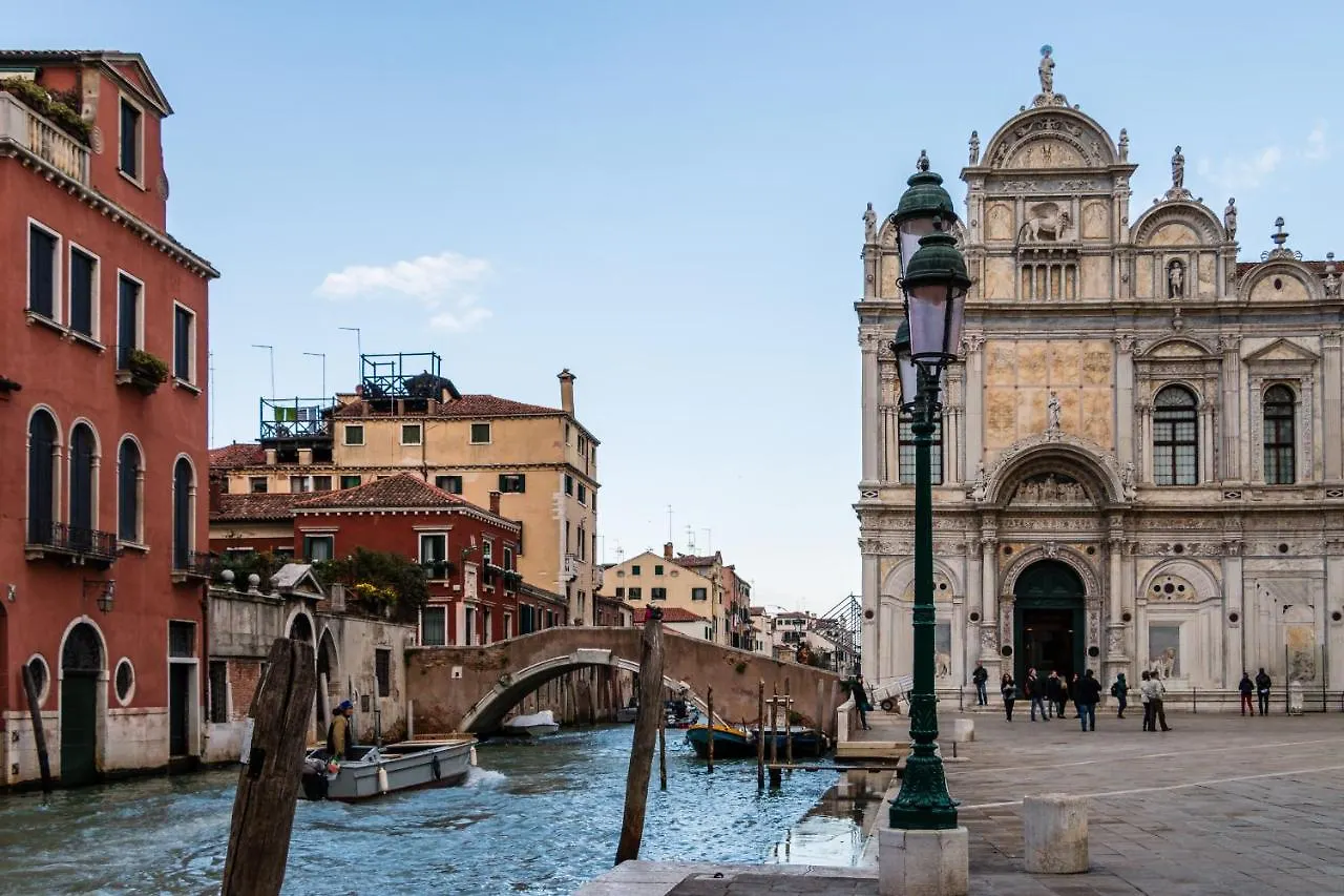 Doge'S Pantheon & St.Mark School In Hidden Venedig 0*,